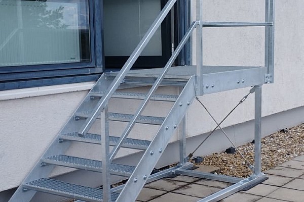 Brandschutz-Treppen und -Leitern