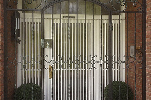 Fenster- und Türgitter