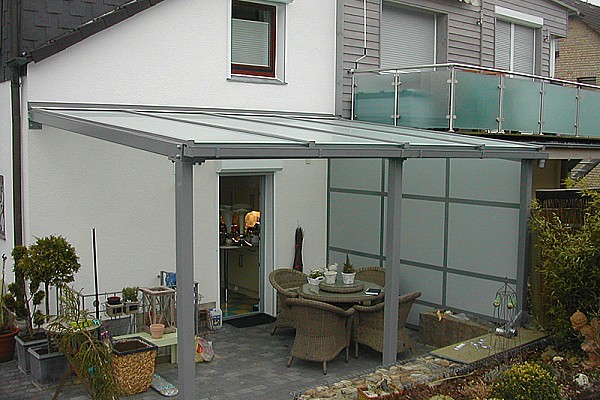 Vordächer und Terrassenüberdachungen