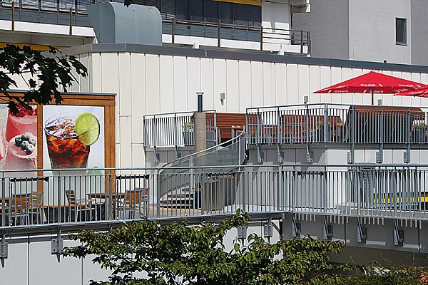 Zäune und Absperrungen