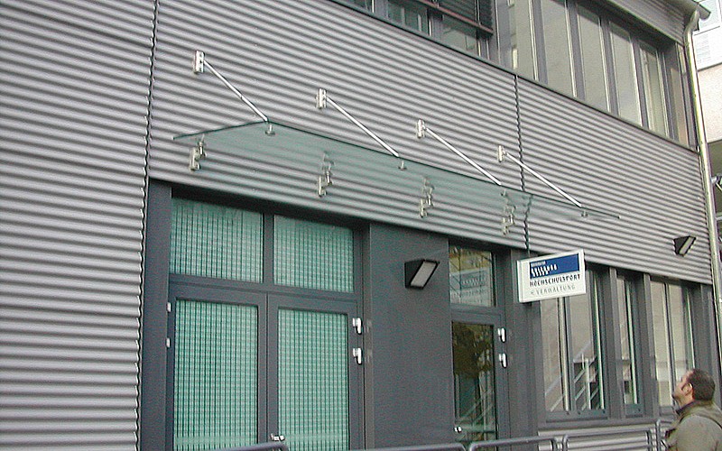 Glas Vordach